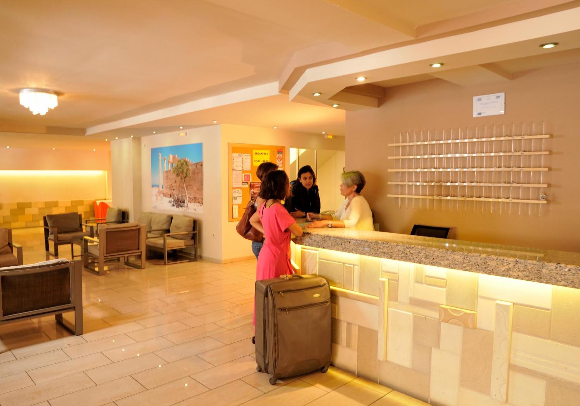 Hotel Carina